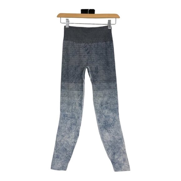 Lululemon Ebb to Train Leggings in Black, White,  Luna Wash Ombre ~XS - Picture 2 of 15